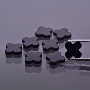 Quadrifoglio in onice 8x8 MM