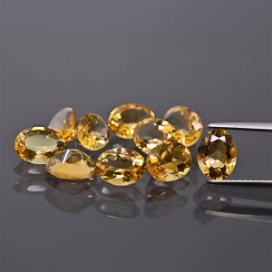 Pietra ovale, taglio conico - Citrino 6x4 MM